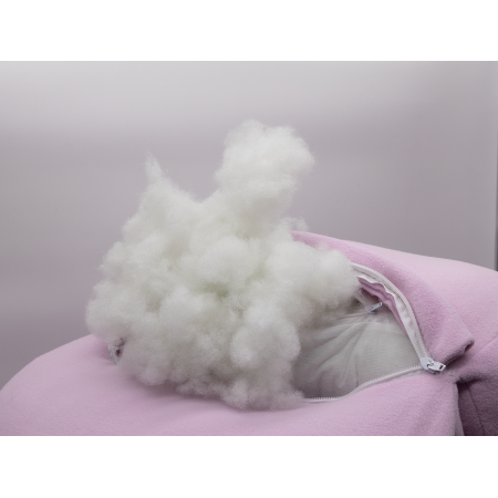 Polar rosa, cojin de lectura. De venta online y física en Siextta Concept Design. Gijón, Asturias.